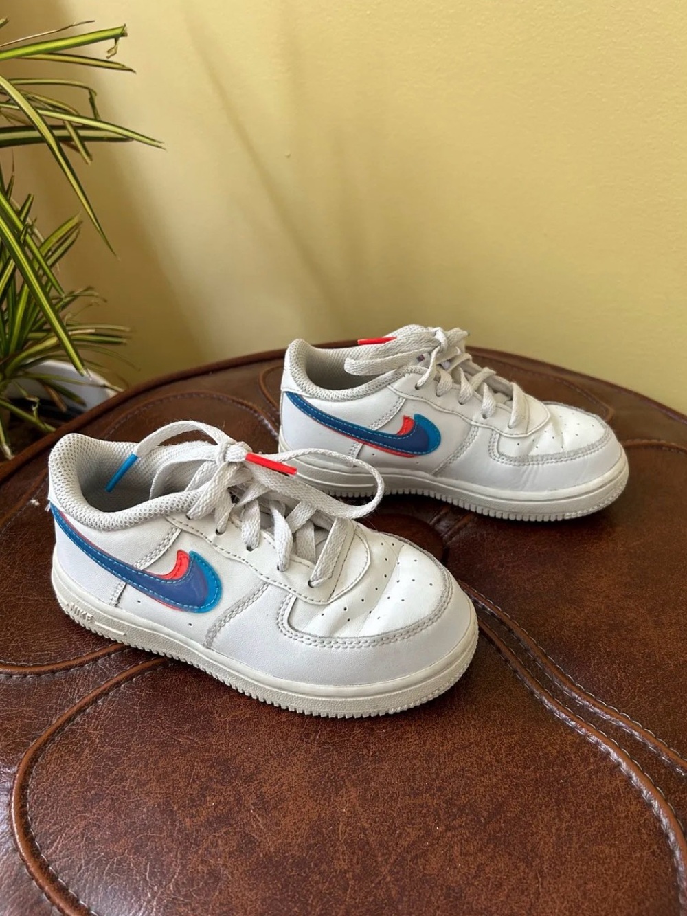 Nike Air Force Low 1s in 3D glasses